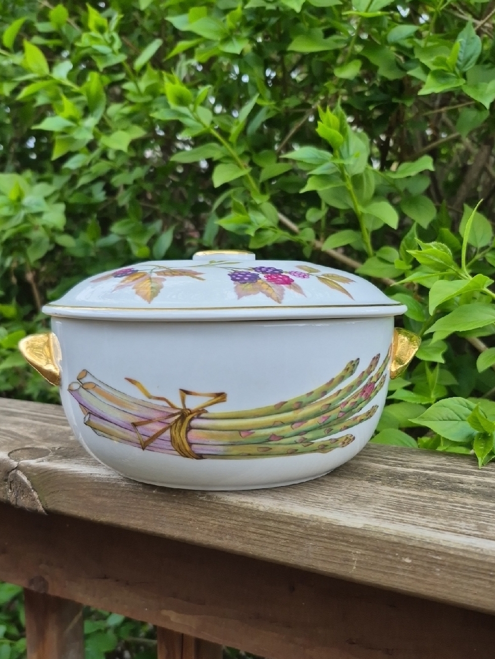 Royal Worcester Evesham Porcelain Covered Casserole Dish Vintage